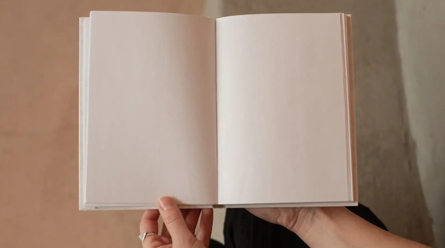Blank Page Blues? Why AI Is Your New Creative Best Friend